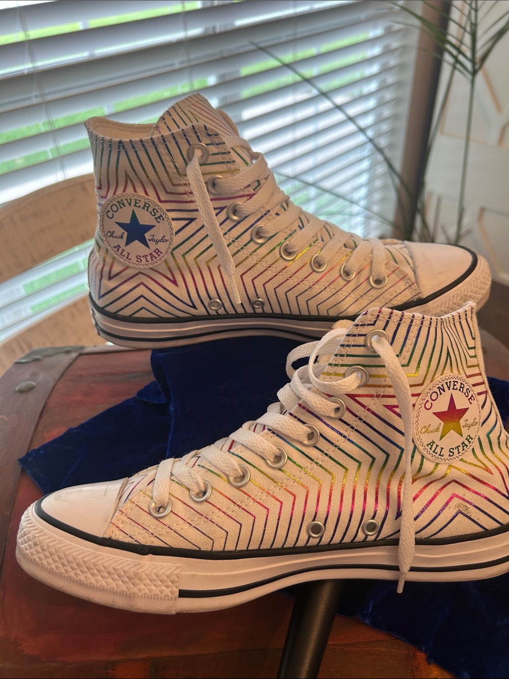 Converse High Top Sneakers - White with Rainbow Stripe Star Pattern😎